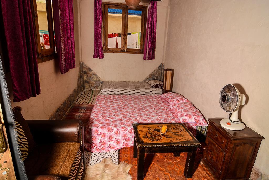 Maison D'Hotes Ait Bou Izryane Timoulilt Exterior foto