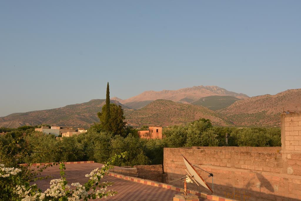 Maison D'Hotes Ait Bou Izryane Timoulilt Exterior foto